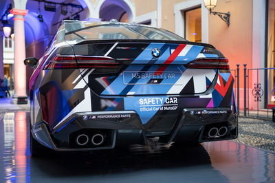 BMW M5 MotoGP Safety Car - arrière