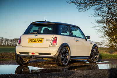 Pourquoi j'ai acheté un R53 Mini Cooper S, et ce que vous devez savoir avant de faire