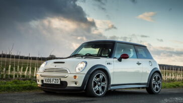 Pourquoi j'ai acheté un R53 Mini Cooper S, et ce que vous devez savoir avant de faire