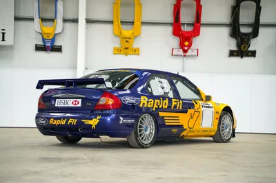 Vivez vos fantasmes de Toca avec ce Ford Mondeo Sim Rig Ford Mondeo Super Tourer Sim Rig - arrière