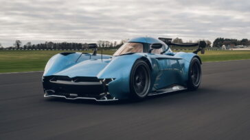 Le McMurtry Sppéirling vient de baiser le record de piste Top Gear Le McMurtry Sppéirling vient de baiser le record de piste Top Gear