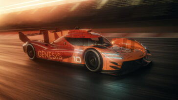 Voici le Genesis GMR-001 le Mans Racer dans toute sa gloire d'orange