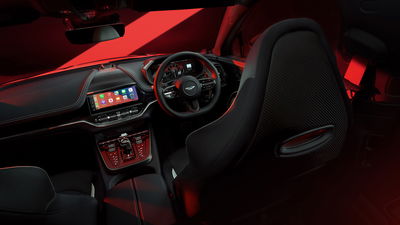 Aston Martin DBX S, intérieur