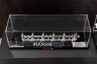 Arbre à cames Honda RA100E