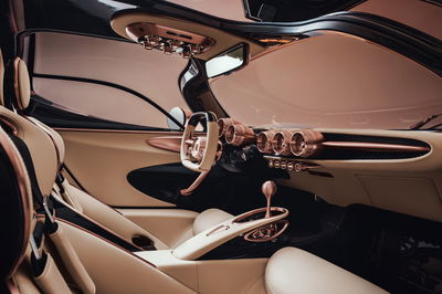 De Tomaso P72 - intérieur