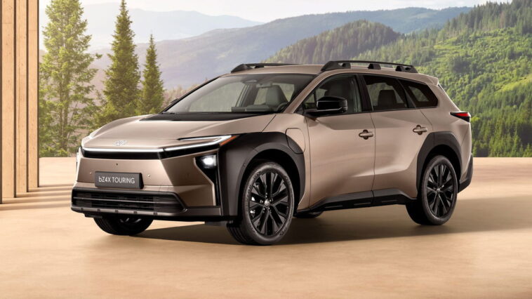 Toyota BZ4X Touring arrive alors que le SUV électrique pseudo-évalué Toyota BZ4X Tourring arrive alors que le SUV électrique pseudo-estimé