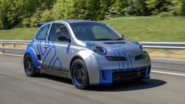 Nissan a retrouvé un concept de Micra à moteur intermédiaire de 23 ans