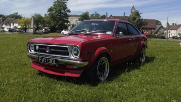 Faire ce datsun à balayage SR20 Sunny votre héros inattendu de la piste