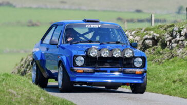 Le dernier Escorte de MST CARS NOT-A-FORD est un maniaque de 350 ch de 350 ch