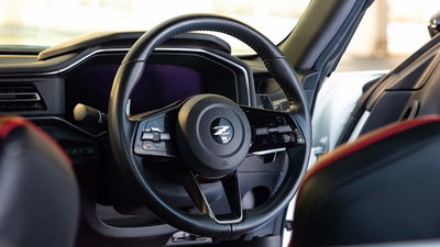 Vous pouvez acheter une nouvelle Nissan Fairlady Z au Royaume-Uni RZ34 Nissan Fairlady Z, intérieur