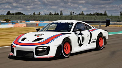 Porsche 935 2019