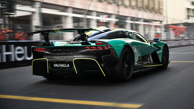 Regardez Fernando Alonso pousser l'Aston Martin Valhalla autour de Monaco Aston Martin Valhalla - arrière