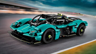 Il y a une technique LEGO Aston Martin Valkyrie