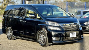 Ce Toyota Vellfire de 14 000 £ est la vie de Bentley sur un budget Dacia