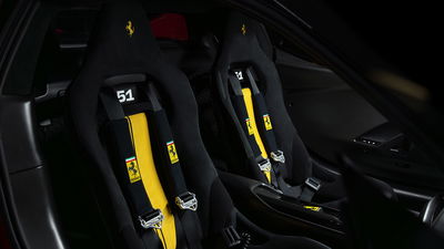 Piloti Ferrari 296 Speciale, sièges