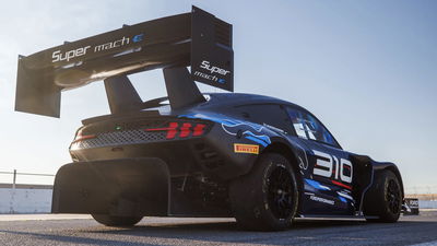 Ford Super Mustang Mach-E - arrière