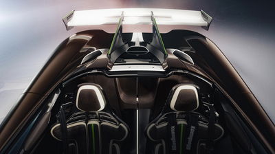 La Koenigsegg Sadair est une hypercar de 1603 ch du nom d'un cheval Koenigsegg Sadair's Spear - Détail arrière