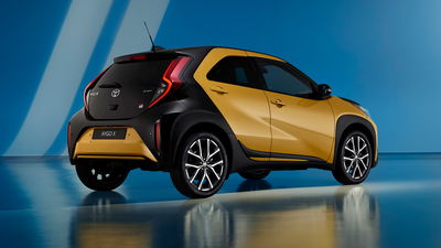 Toyota Aygo x mis à jour révélé, et il y a maintenant un GR Sport Toyota Aygo x GR Sport, arrière