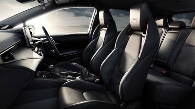 Toyota GR Corolla - intérieur