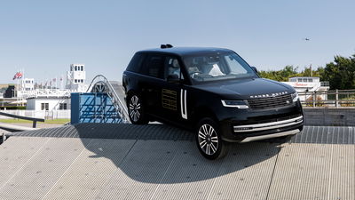 Range Rover Electric First Drive: derrière le volant alors que le SUV va EV