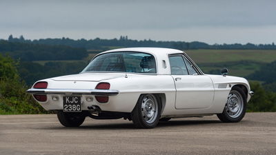Mazda Cosmo Sport, arrière