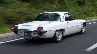 Mazda Cosmo Sport, arrière