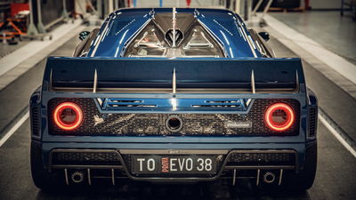 Kimera EVO38 de production devient un hybride doux, obtient 592 ch Kimera EVO38 - arrière