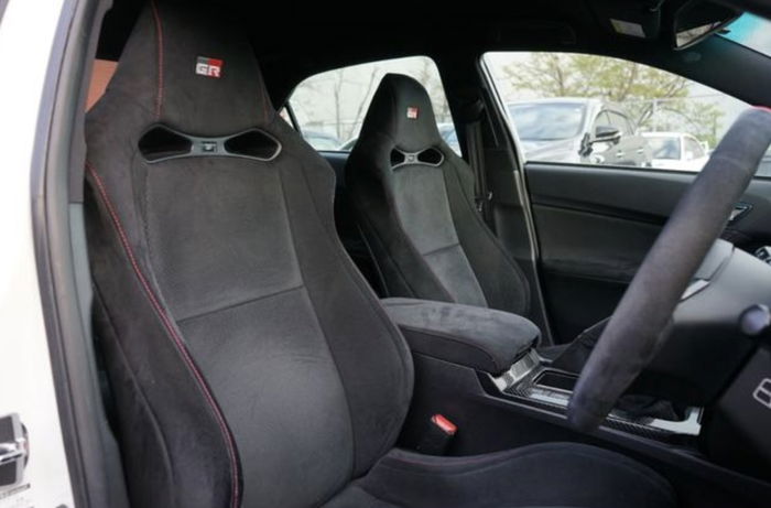 Toyota Mark x Grmn - intérieur