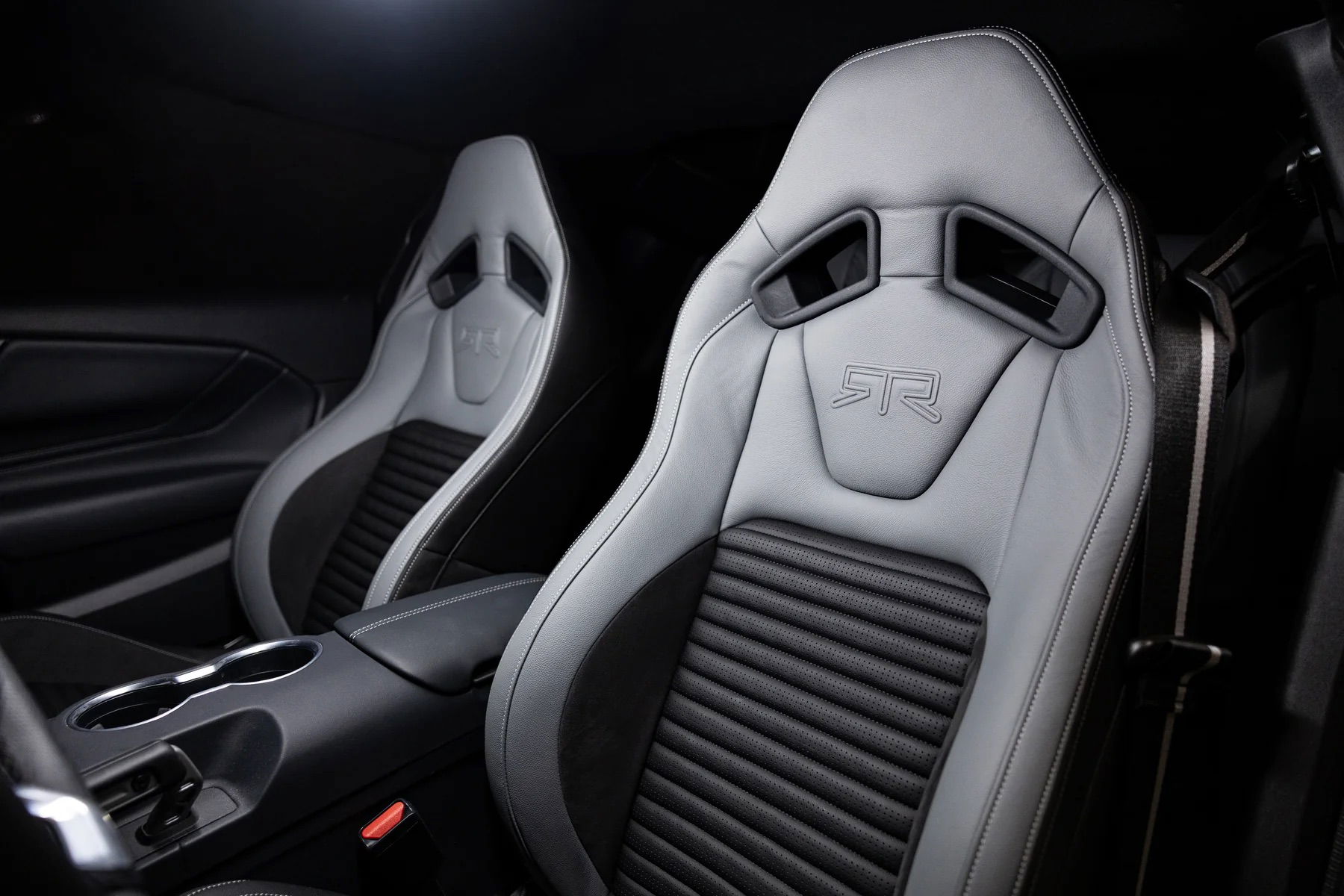 RTR Spec 5 Ford Mustang - intérieur