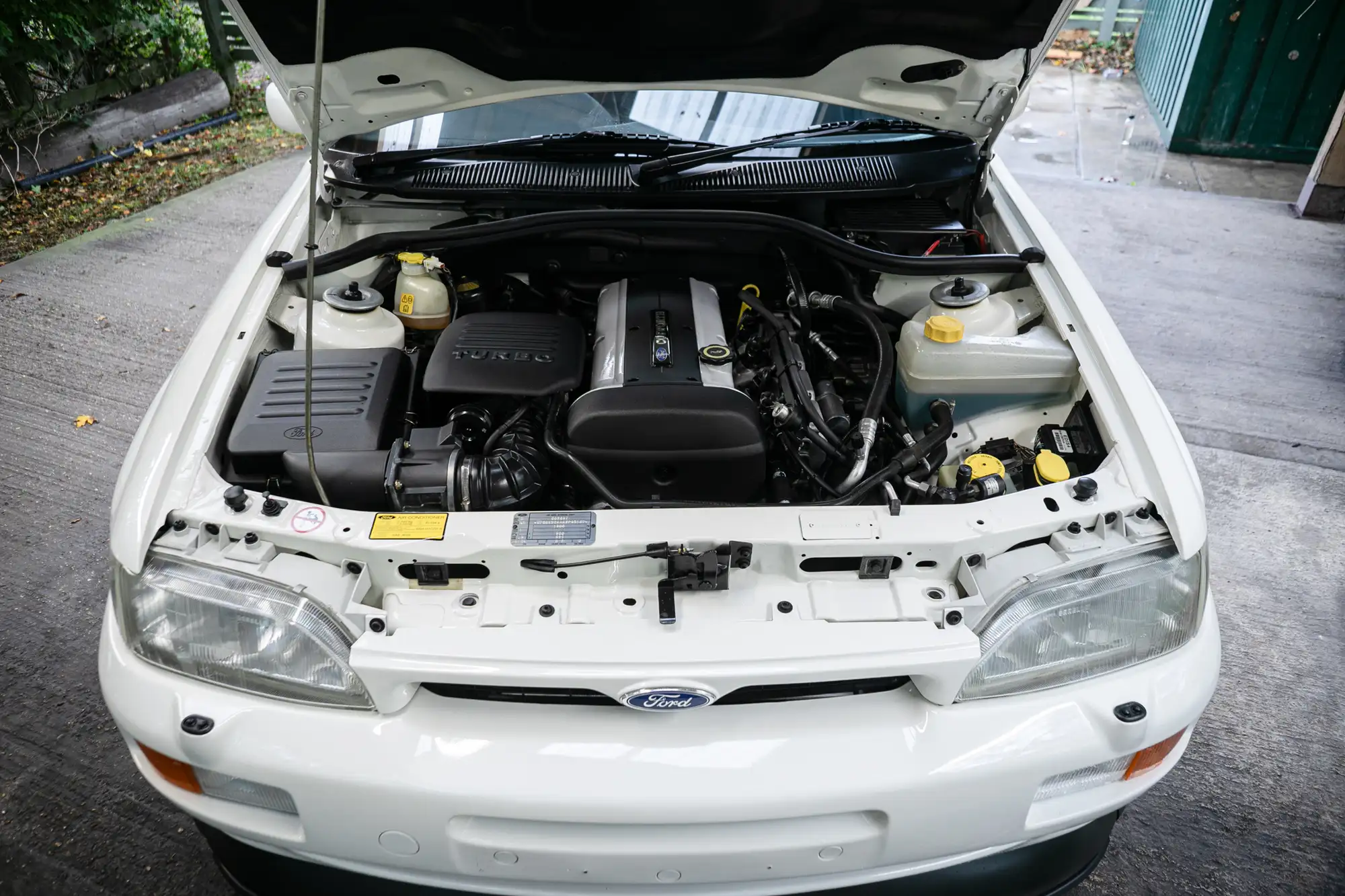 Ford Escort RS Cosworth - Bay moteur