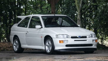 Voici votre chance de posséder une Ford Escort Cosworth de livraison
