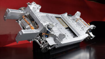 Le véhicule électrique de Ferrari aura près de 1 000 ch et fera un 0 à 100 km/h en 2,5 secondes