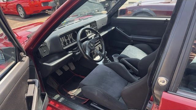 Goo-Net Trouvaille de la Semaine : Une finale de Lancia Delta Edizione réservée au Japon Lancia Delta HF Integrale Edizione Finale - intérieur