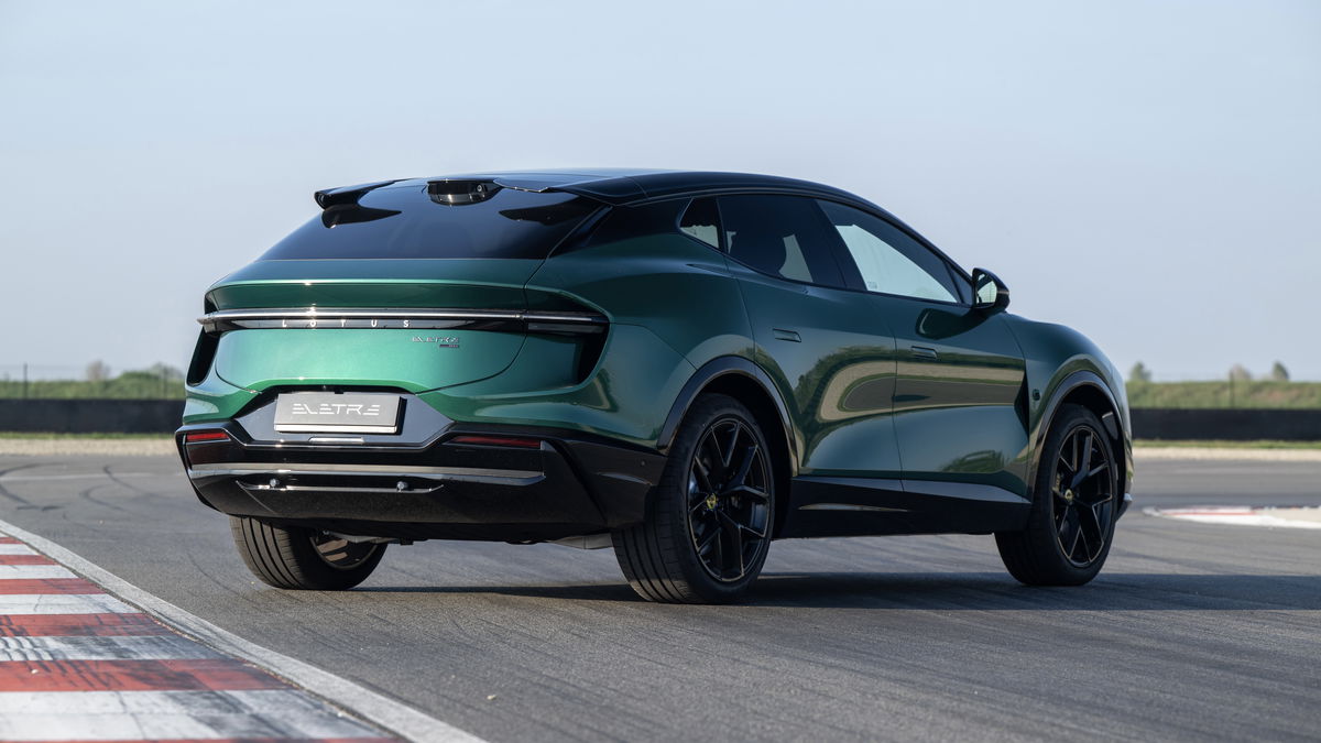 Lotus Eletre - arrière