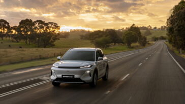 Ensemble Geely Starray EM-i Super Hybrid PHEV pour lancement au Royaume-Uni