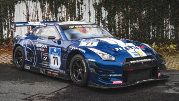 La GT-R gagnante du Nürburgring du créateur de Gran Turismo sera mise aux enchères