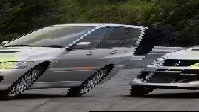 Mitsubishi Lancer Evolution IX familiale