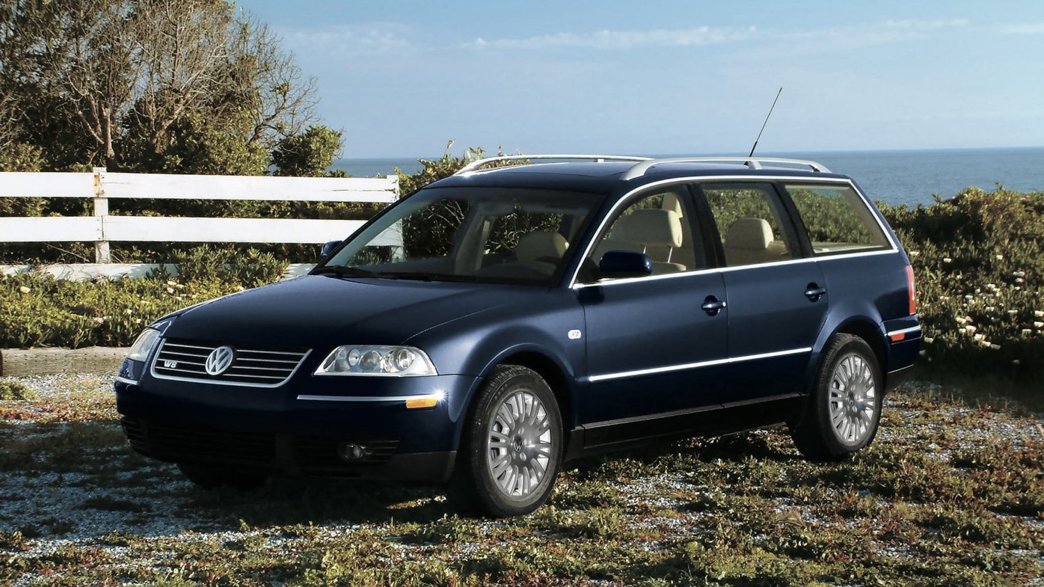 12 moteurs qui n’étaient utilisés que dans une seule voiture Volkswagen Passat W8 Break