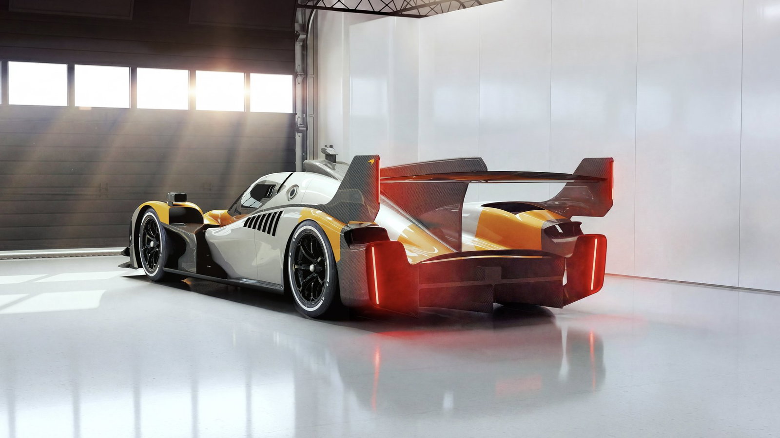 McLaren MCL-HY GTR - arrière