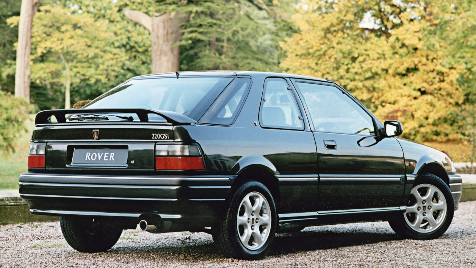 10 voitures de performance cool mais oubliées des années 1990 Trappe Rover 220 GSi Turbo