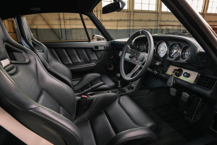 Intérieur Porsche 911 restomod Theon Design