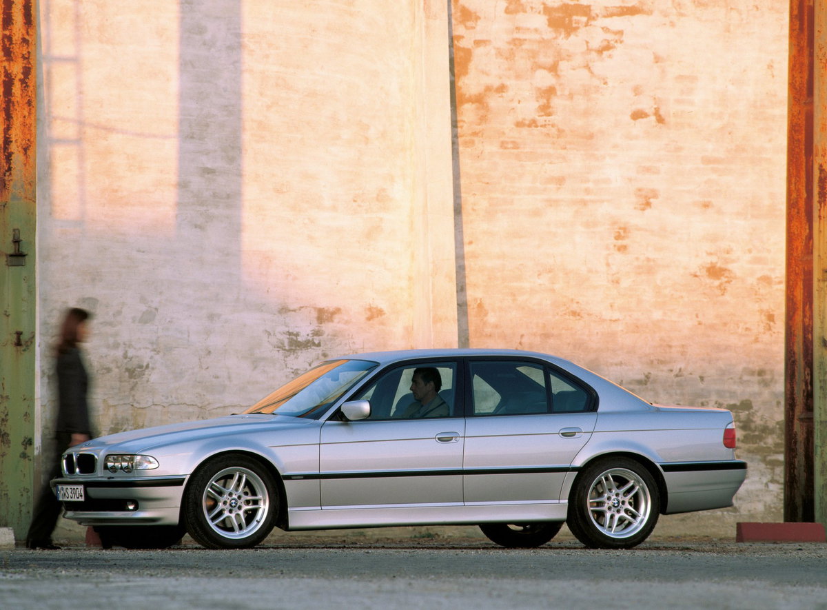 BMW Style 37 M Parallèles