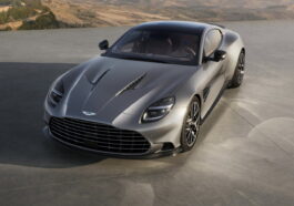 Aston Martin Vanquish marque le quart de siècle avec une édition spéciale Throwback