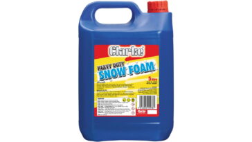 Laissez tomber la neige avec la mousse à neige robuste SFHD5 de Clarke