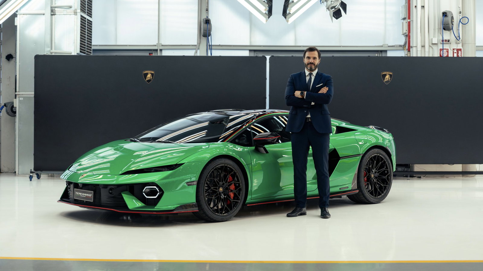 Lamborghini Temerario Boss sur le commutateur V8 et repoussant les limites de la puissance Paolo Racchetti avec Lamborghini Temerario